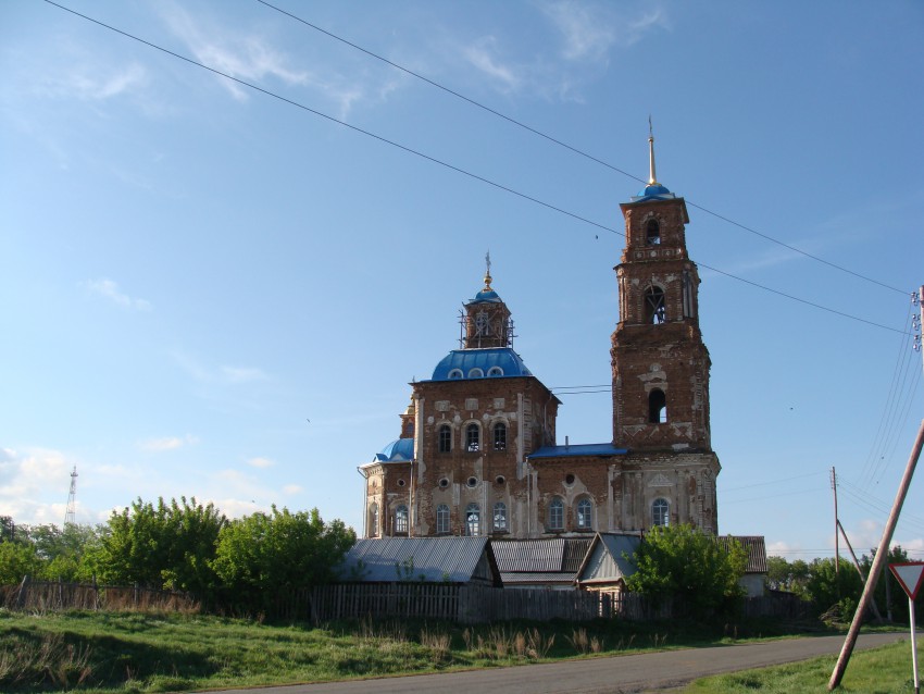 Церковь Преображения Господня, Батурино (Шадринский район и г. Шадринск, Курганская область). общий вид в ландшафте