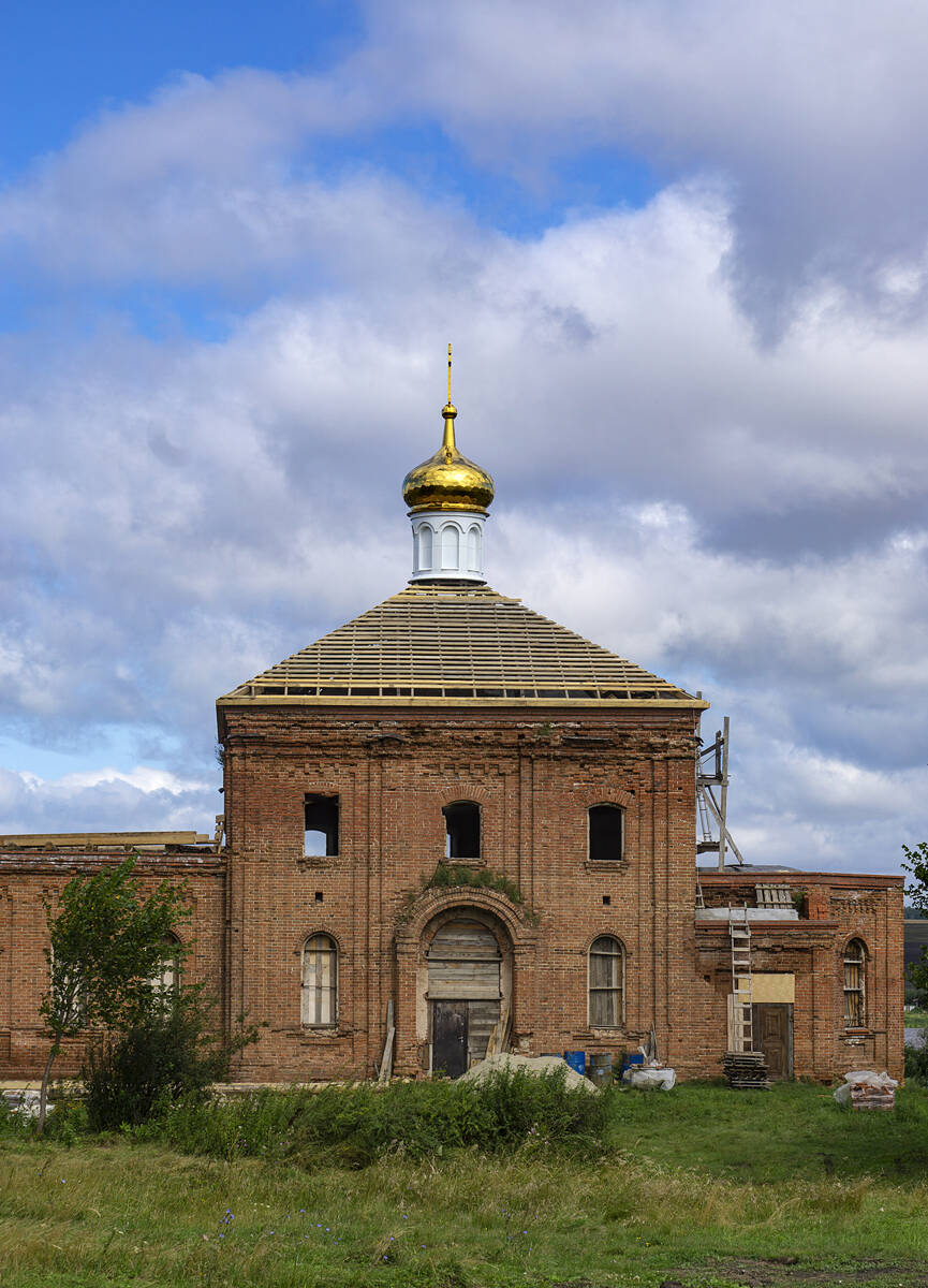 Церковь Константина и Елены, Максимово (Шадринский район и г. Шадринск, Курганская область). фасады, Восстановление церкви