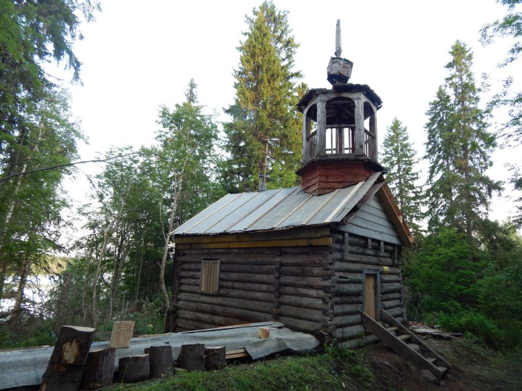 Часовня Анастасии Узорешительницы, Татарская Гора (Тамбич-Озеро) (Пудожский район, Республика Карелия). документальные фотографии, Итог противоаварийных работ добровольцами проекта 