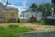 Устье. Воскресения Христова, церковь
