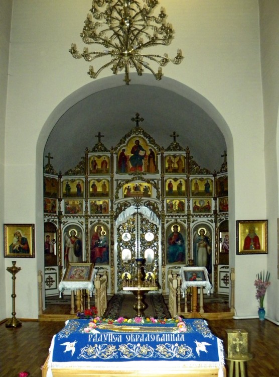 Церковь Троицы Живоначальной, Латная (Семилукский район, Воронежская область). интерьер и убранство