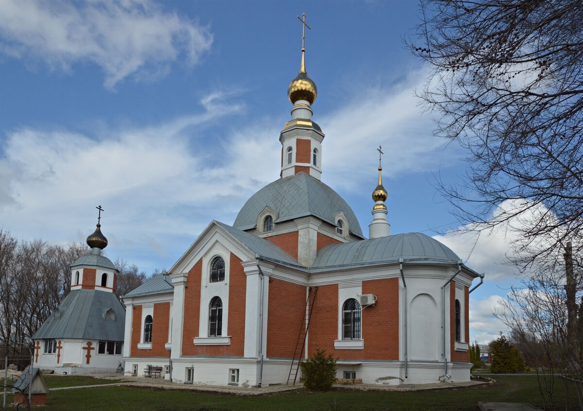 Церковь Троицы Живоначальной, Латная (Семилукский район, Воронежская область). фасады