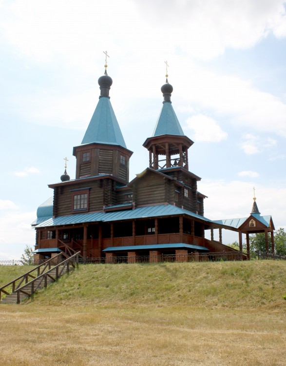 Крутово. Церковь Жён-мироносиц. фасады, Вид с северо-запада