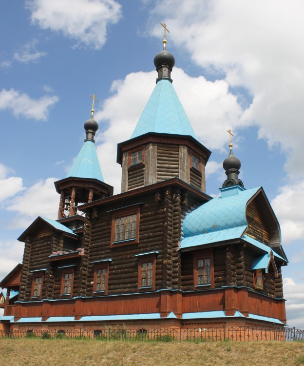Крутово. Церковь Жён-мироносиц. фасады, Вид с юго-востока