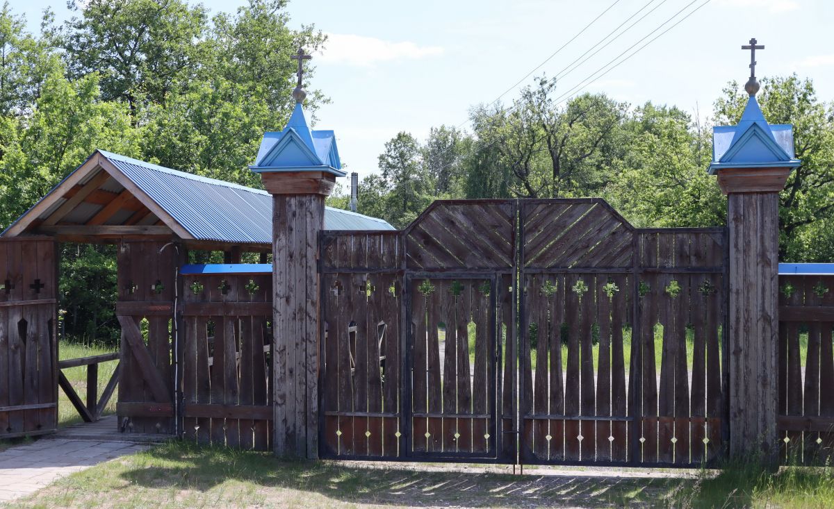 Церковь Жён-мироносиц, Крутово (Петушинский район, Владимирская область). дополнительная информация, Ворота южной части ограды