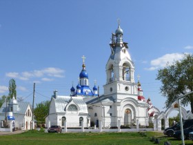 Отрадное. Церковь Покрова Пресвятой Богородицы