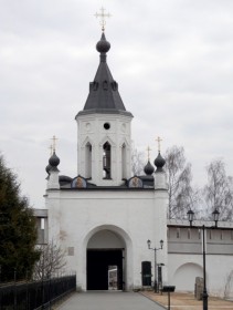 Старица. Старицкий Успенский мужской монастырь. Неизвестная надвратная часовня