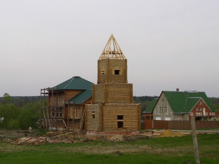 Церковь Илии Пророка, Ёлкино (Воскресенский городской округ, Московская область). общий вид в ландшафте, вид с северо-запада