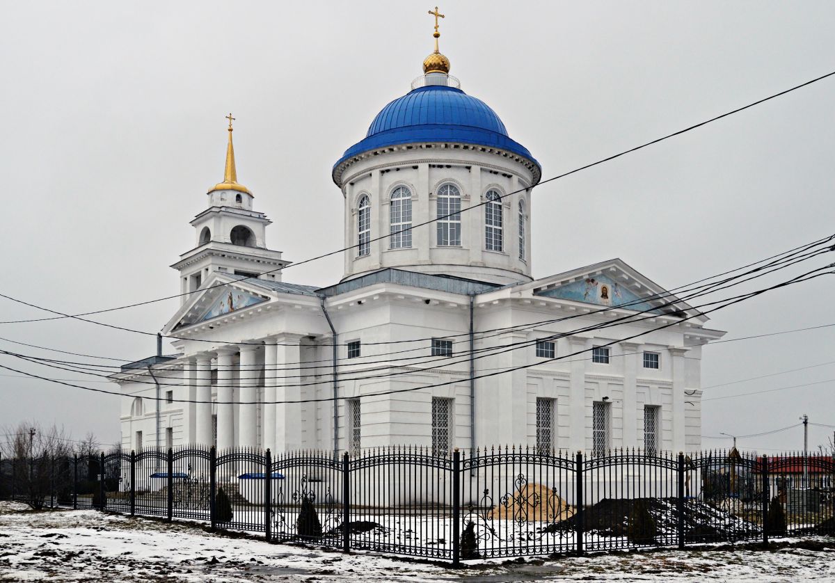 Девица. Церковь Михаила Архангела. фасады