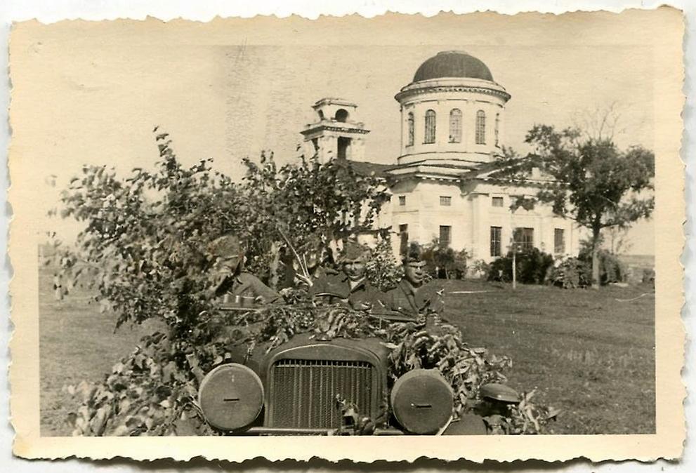 Фото 1942 г. с аукциона e-bay.de, архивная фотография. Церковь Михаила Архангела, Девица (Семилукский район, Воронежская область)