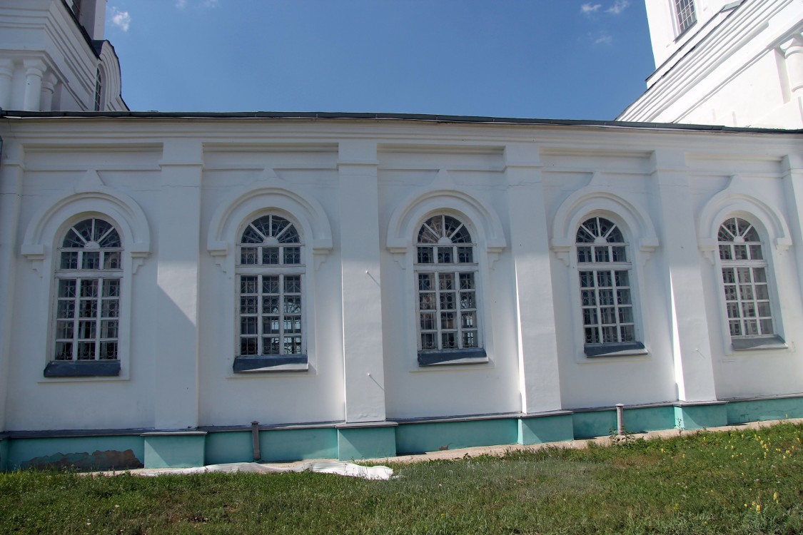 Церковь Троицы Живоначальной, Тресоруково (Лискинский район, Воронежская область). фасады