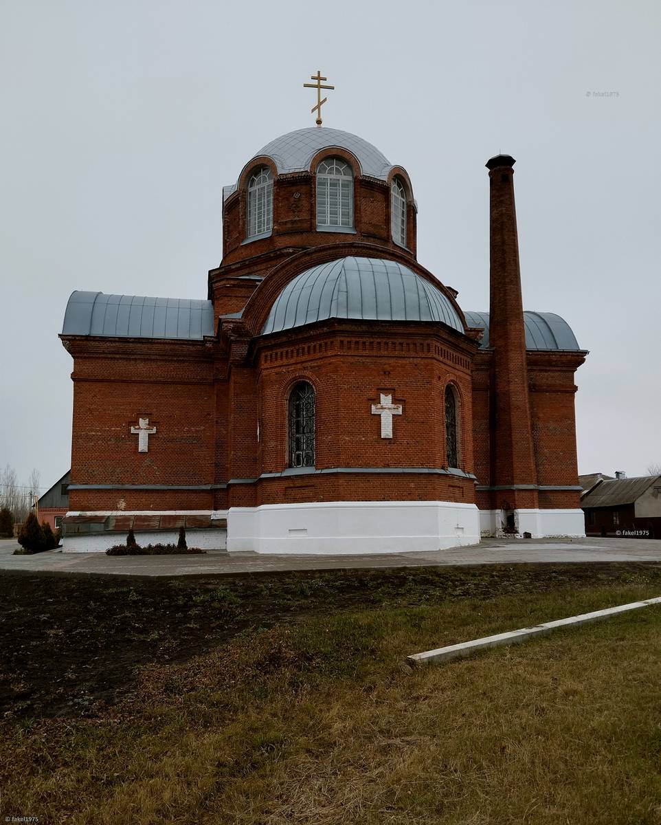 Церковь Воздвижения Креста Господня, Берёзово (Рамонский район, Воронежская область). общий вид в ландшафте