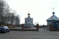 Церковь Богоявления Господня, Вид с Запада. На территории церкви есть часовня Петра и Павла(справа).<br>, Ярково, Ярковский район, Тюменская область