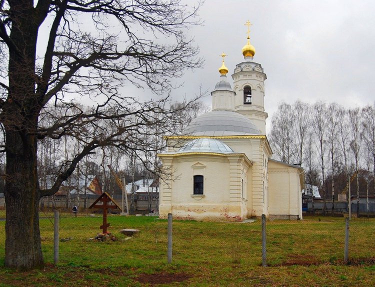 Церковь Богоявления Господня, Красный (Истринский городской округ и ЗАТО Восход, Московская область). фасады