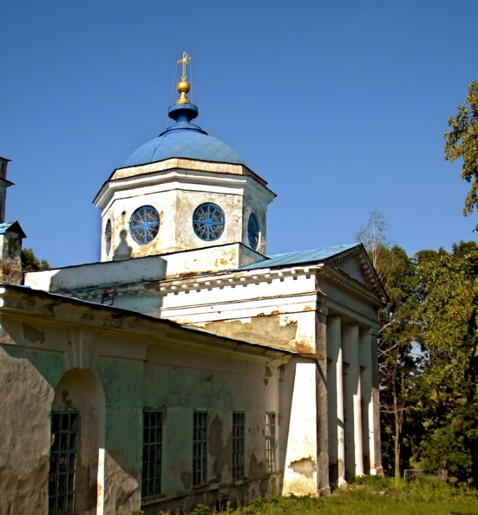 Церковь Рождества Христова, Стадница (Семилукский район, Воронежская область). фасады