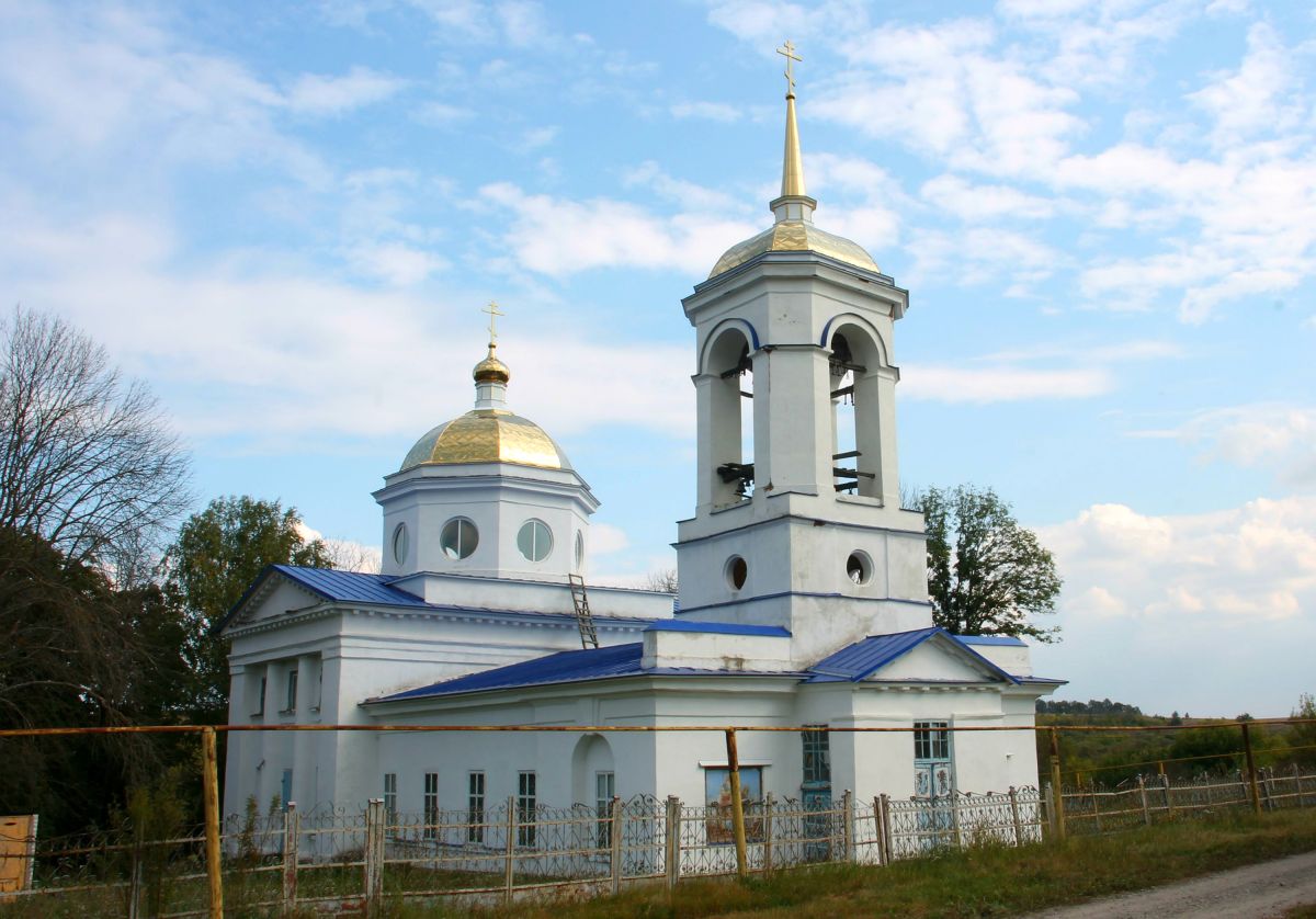 Церковь Рождества Христова, Стадница (Семилукский район, Воронежская область). фасады