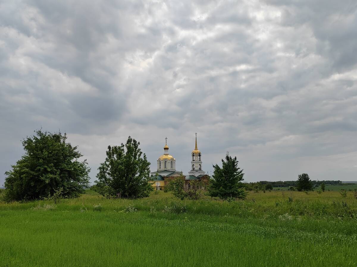 Церковь Митрофана Воронежского, Меловатка (Семилукский район, Воронежская область). общий вид в ландшафте