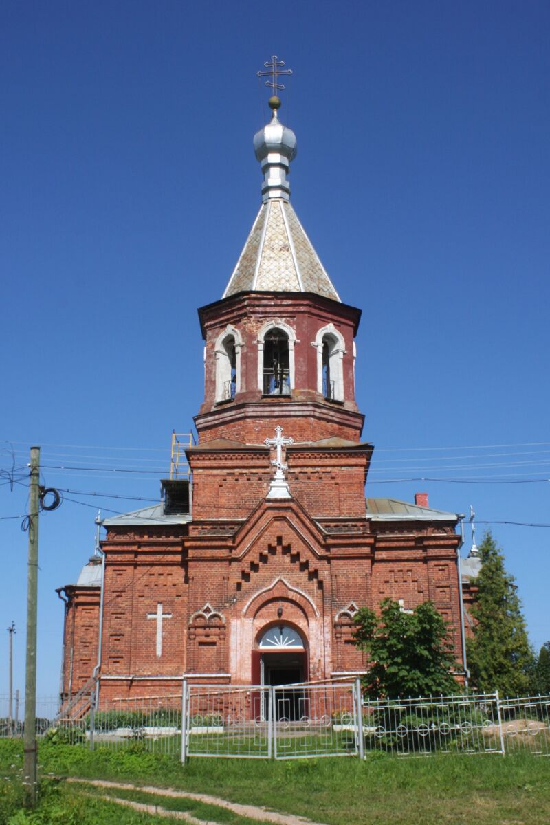 Церковь Антония и Феодосия Печерских, Перёдки (Боровичский район, Новгородская область). фасады