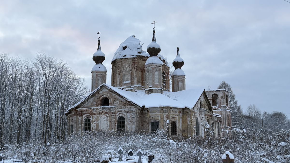 Самые красивые руины, фасады. Церковь Георгия Победоносца, Тельбовичи (Боровичский район, Новгородская область)