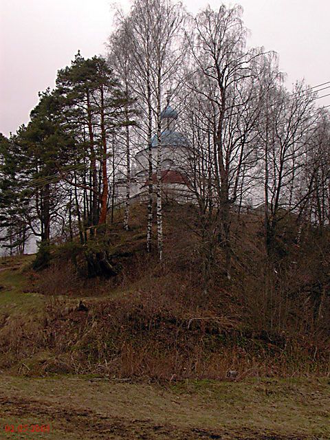 Церковь Успения Пресвятой Богородицы, Марёво (Марёвский район, Новгородская область). общий вид в ландшафте