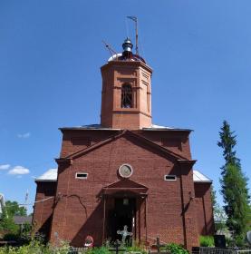 Валдай. Церковь Петра и Павла