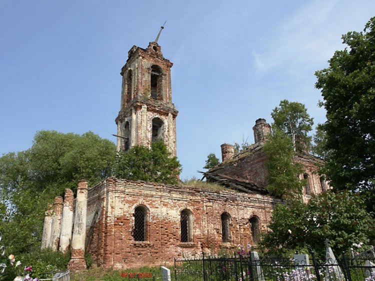 Церковь Воскресения Христова, Огарково (Рыбинский район, Ярославская область). фасады