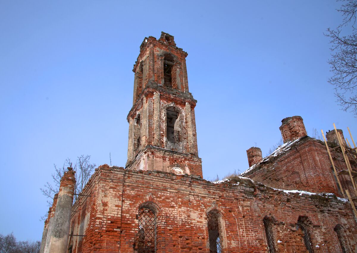 Церковь Воскресения Христова, Огарково (Рыбинский район, Ярославская область). архитектурные детали