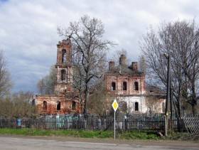 Огарково. Церковь Воскресения Христова