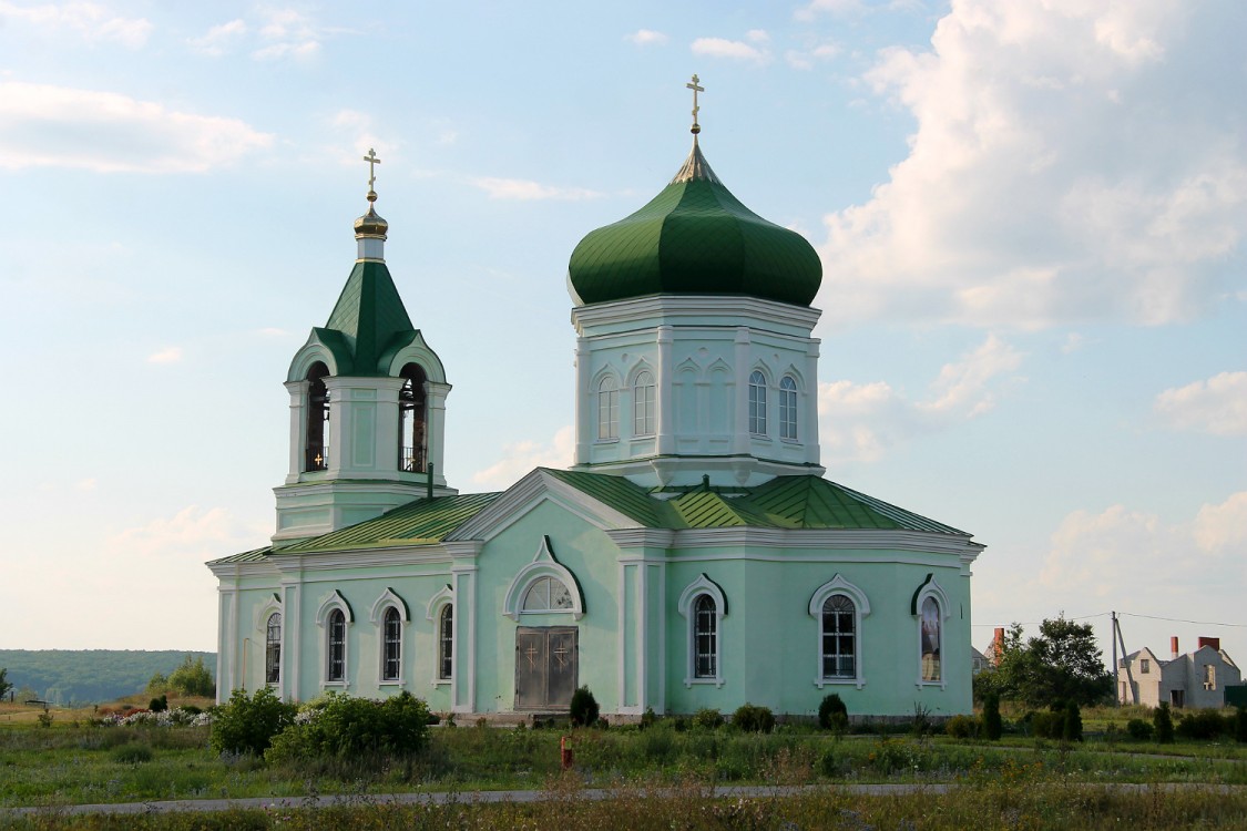 Церковь Троицы Живоначальной, Савицкое (Усманский район, Липецкая область). фасады