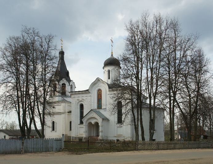 Церковь Спаса Нерукотворного Образа, Прохорово (Чеховский городской округ, Московская область). общий вид в ландшафте