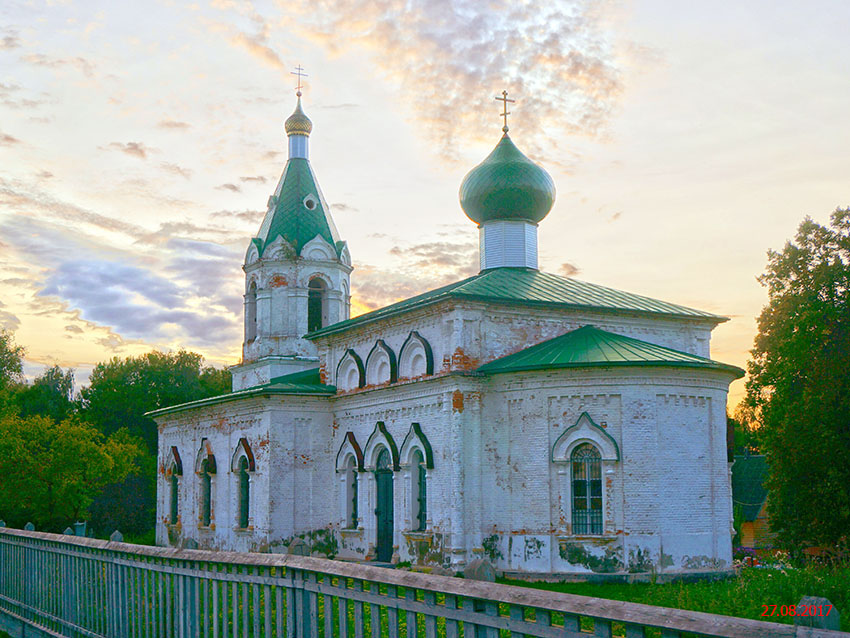 Капустино. Церковь Георгия Победоносца. фасады