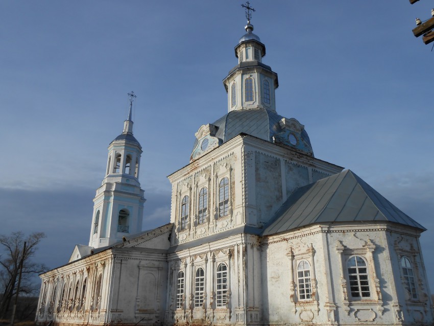 Петровское. Церковь Петра и Павла. фасады