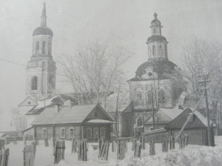 Петровское. Церковь Петра и Павла. архивная фотография, Фото из частного архива Курочкиной В.В.