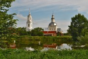 Петровское. Петра и Павла, церковь