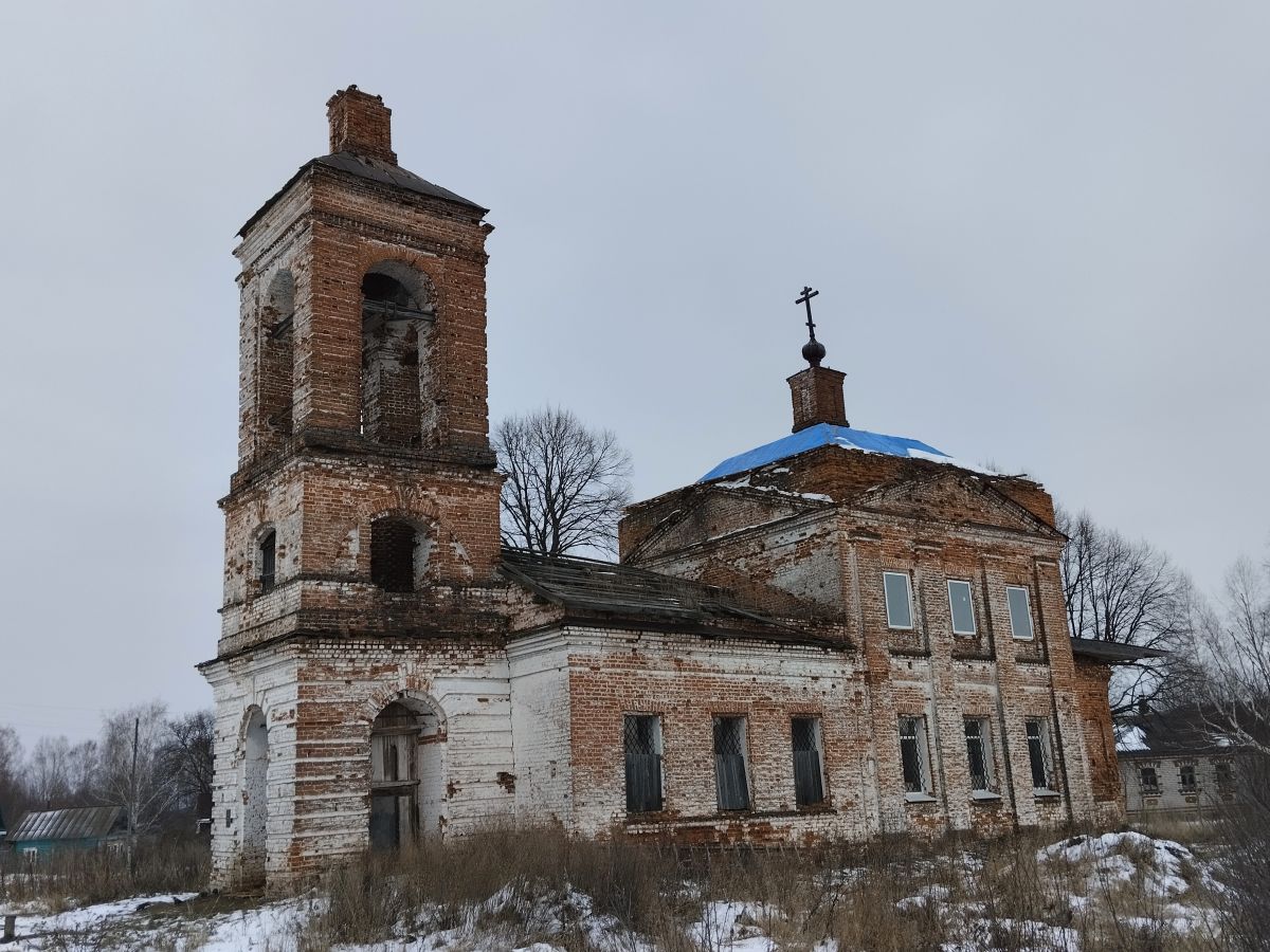 Папулово. Церковь Покрова Пресвятой Богородицы. фасады, В 2023 г. начались работы по консервации храма