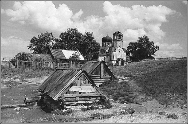 Боровецкое. Собор Вознесения Господня. архивная фотография, Так выглядел собор в 1984 году.С сайта http://www.pravchelny.ru/istoriya/1/