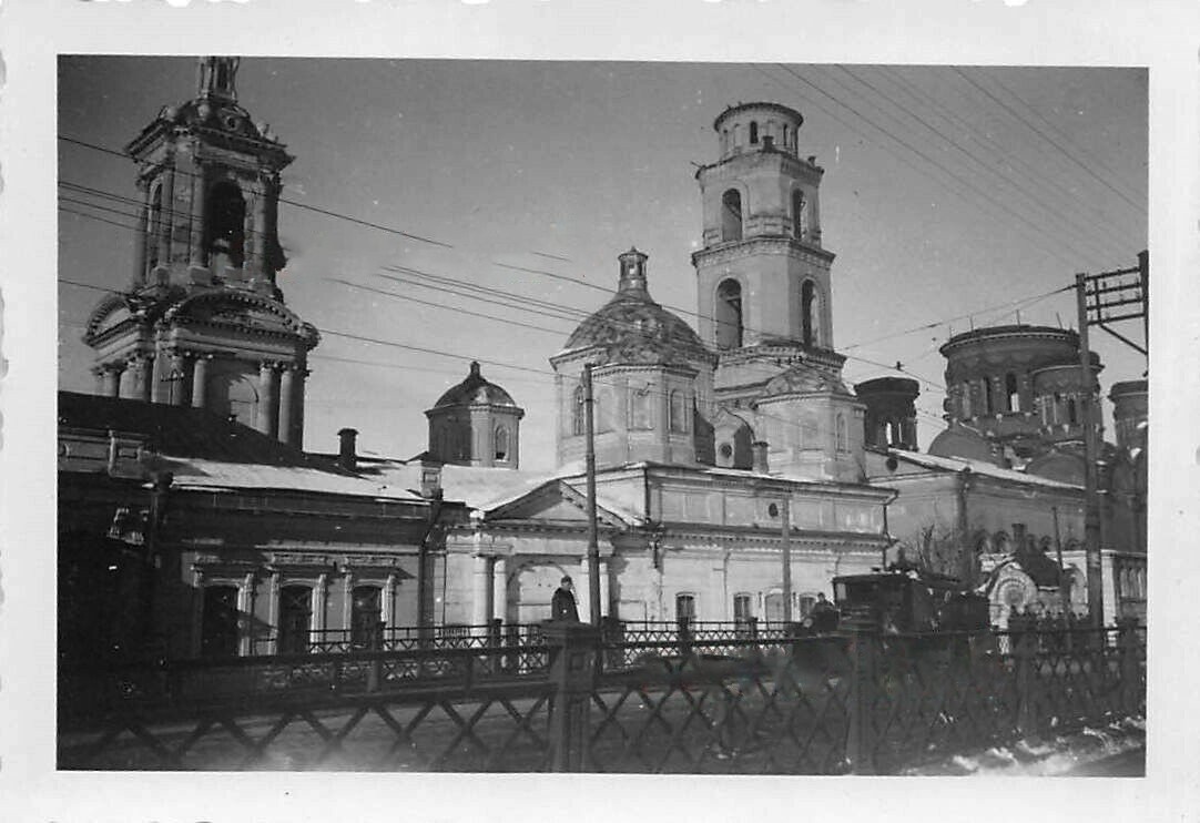 Орёл. Церковь Спаса Преображения. архивная фотография, Церковь на переднем плане. Фото 1941 г. с аукциона e-bay.de