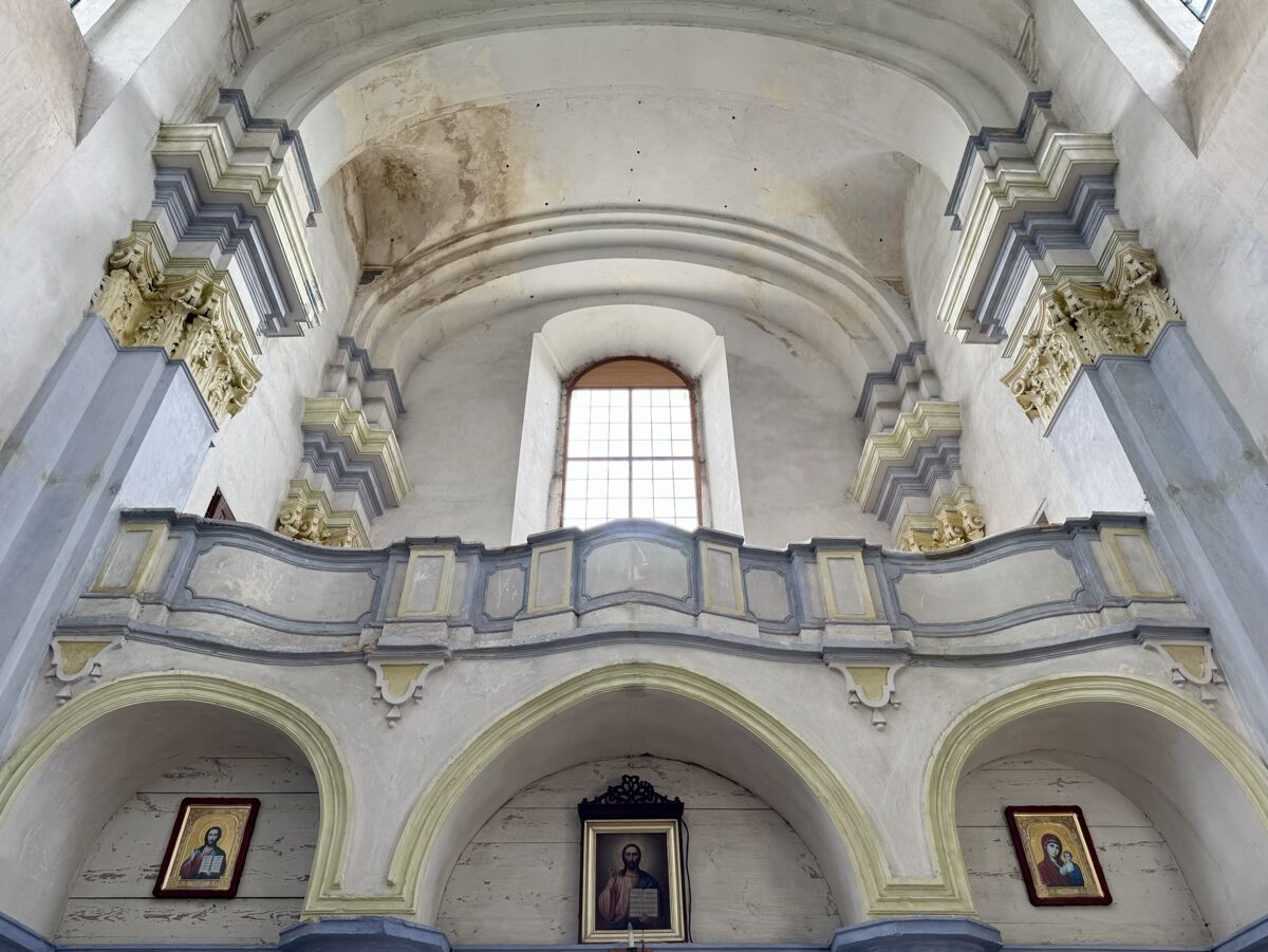 Церковь Александра Невского, Столовичи (Барановичский район, Беларусь, Брестская область). интерьер и убранство, Хоры