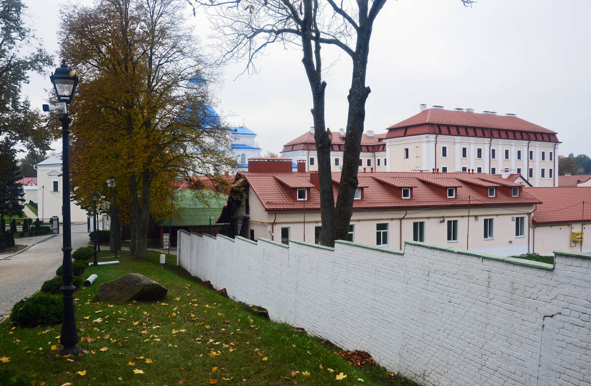 Жировичский Успенский мужской монастырь, Жировичи (Слонимский район, Беларусь, Гродненская область). фасады