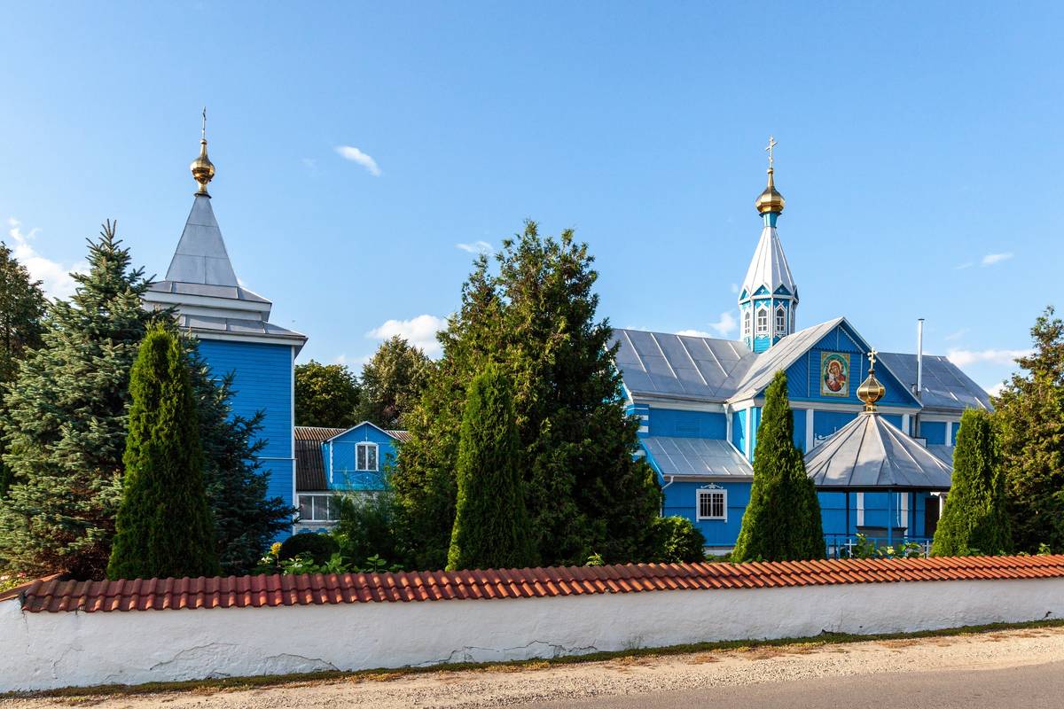 Церковь Параскевы Пятницы, Чернавчицы (Брестский район, Беларусь, Брестская область). общий вид в ландшафте