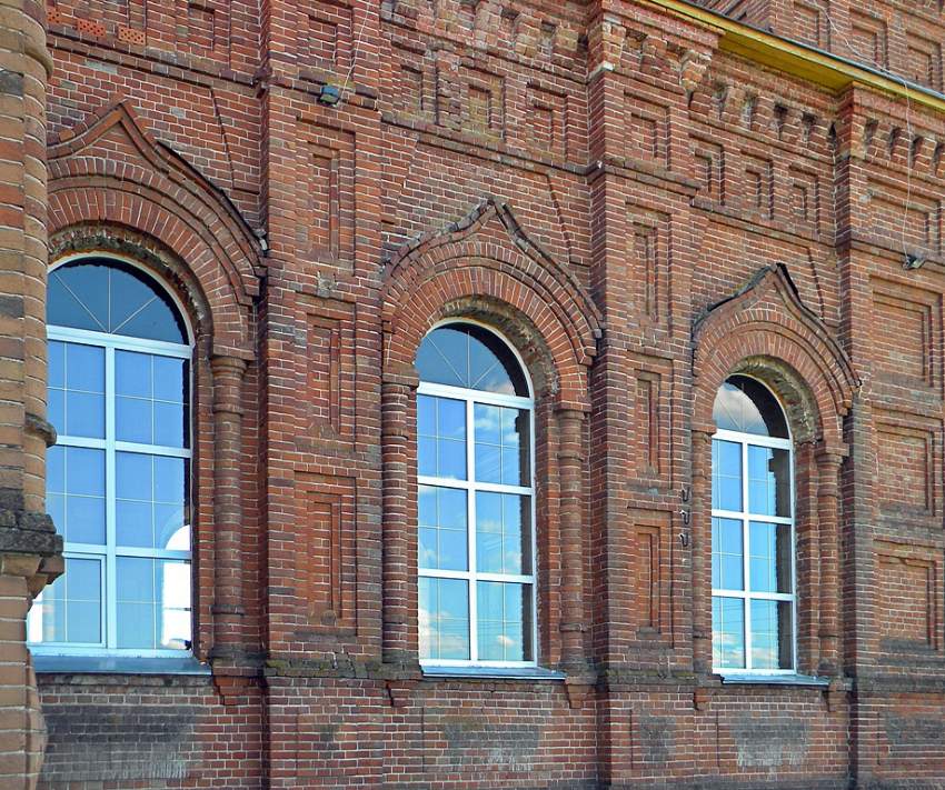 Церковь Казанской иконы Божией Матери, Латное (Семилукский район, Воронежская область). архитектурные детали
