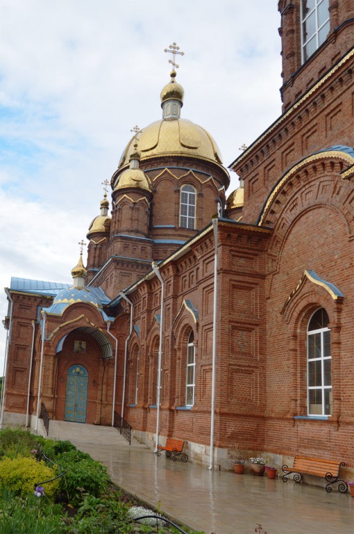 Церковь Казанской иконы Божией Матери, Латное (Семилукский район, Воронежская область). архитектурные детали