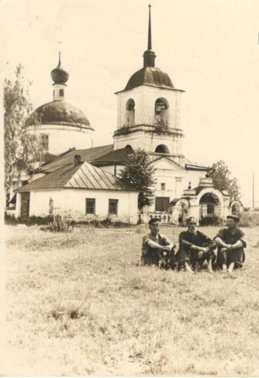 Яковлево. Церковь иконы Божией Матери 