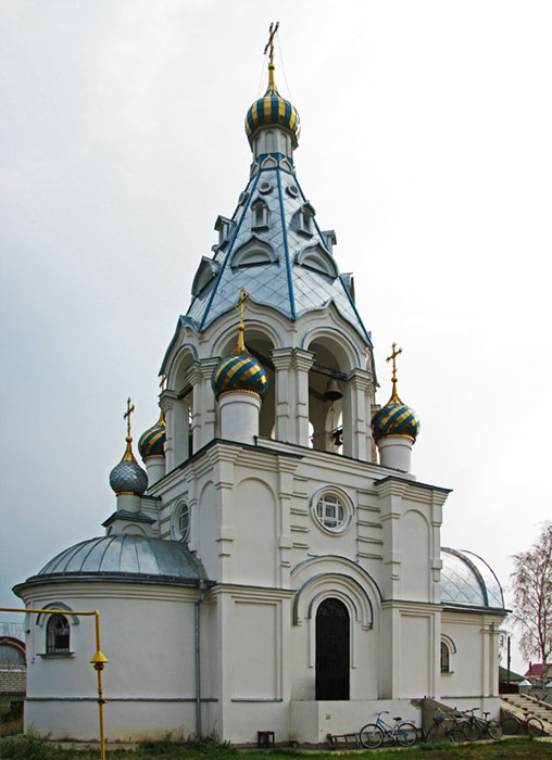 Бабяково. Церковь Михаила Архангела. общий вид в ландшафте