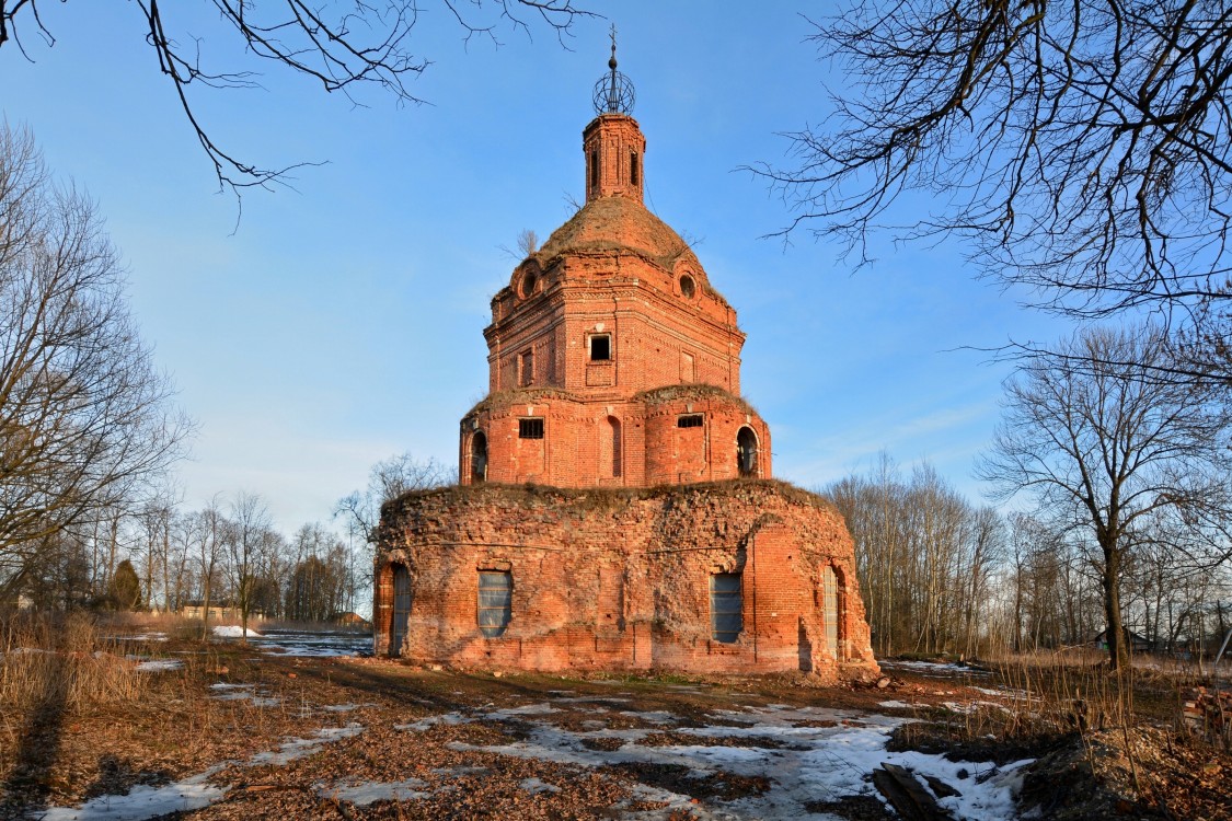 Церковь Вознесения Господня (старая), Вознесенье (Тарусский район, Калужская область). фасады, Вид с северо-запада