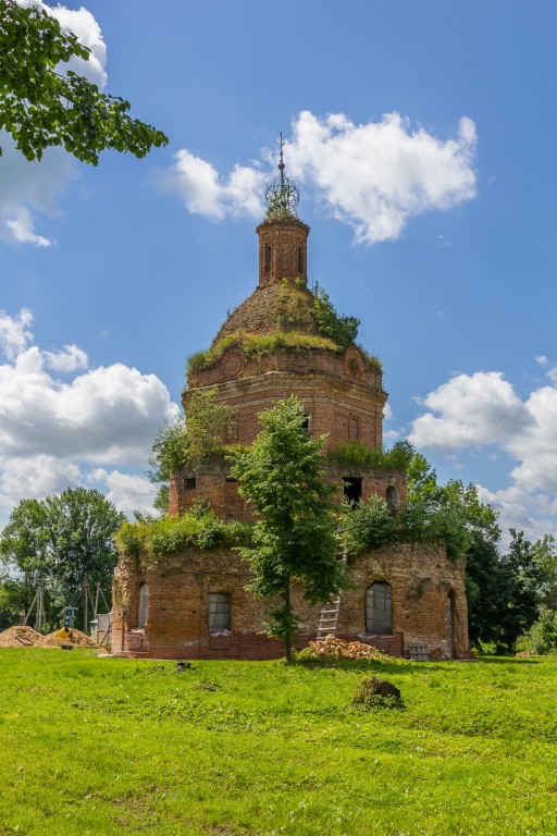 Церковь Вознесения Господня (старая), Вознесенье (Тарусский район, Калужская область). фасады, Вид с северо-запада