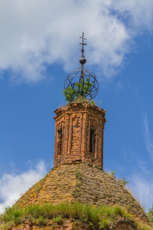 Церковь Вознесения Господня (старая), Вознесенье (Тарусский район, Калужская область). архитектурные детали, Завершение