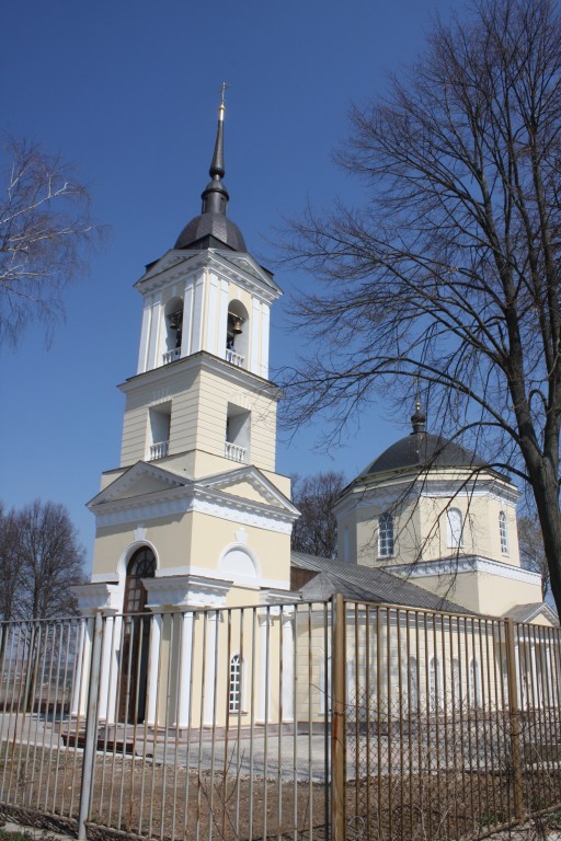 Церковь Успения Пресвятой Богородицы, Истомино (Тарусский район, Калужская область). фасады