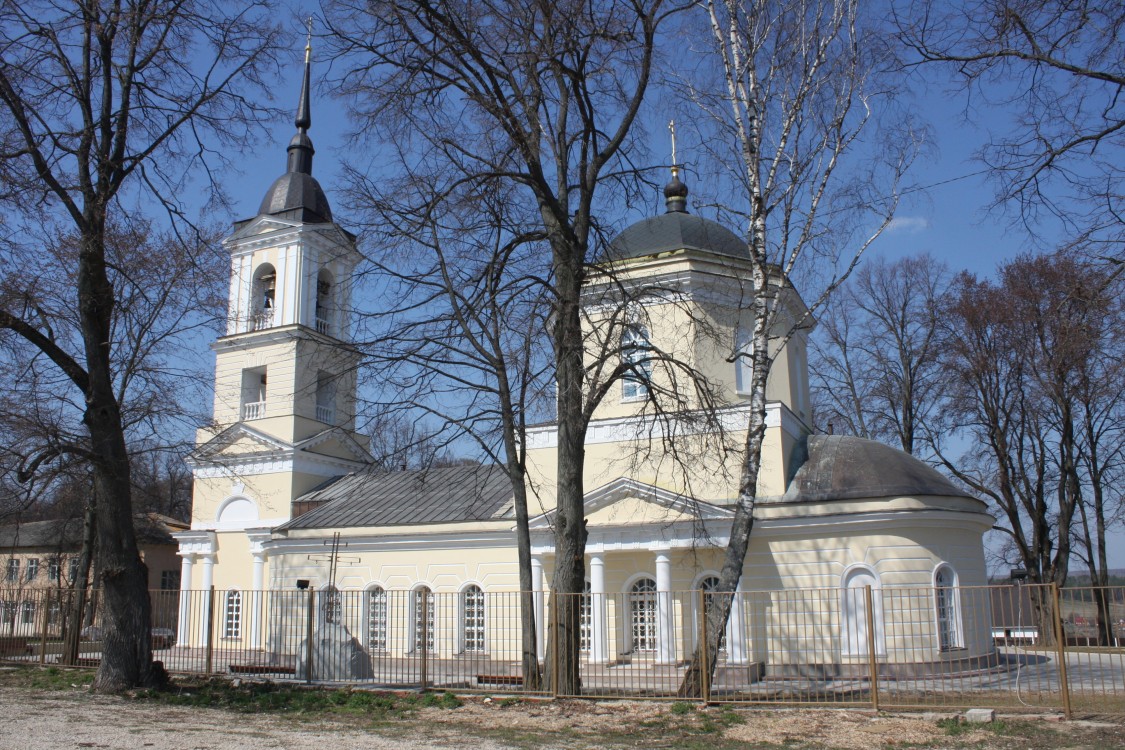 Церковь Успения Пресвятой Богородицы, Истомино (Тарусский район, Калужская область). фасады
