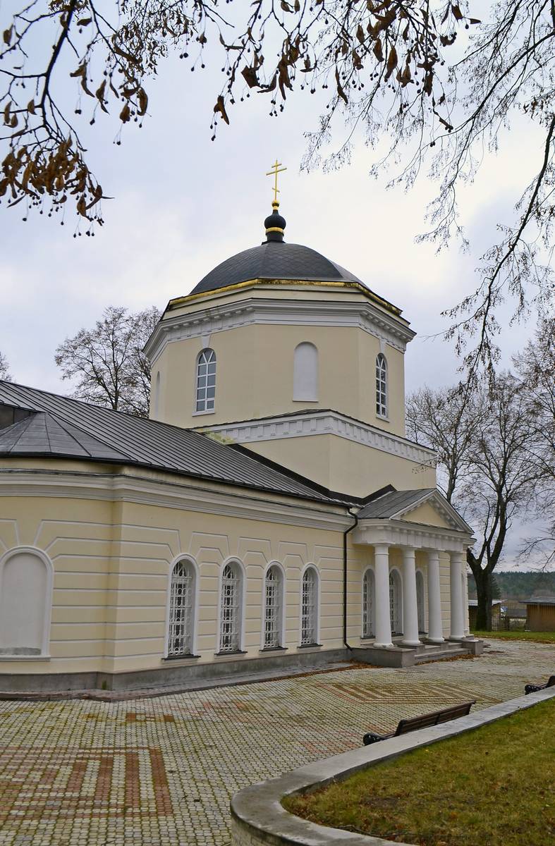 Церковь Успения Пресвятой Богородицы, Истомино (Тарусский район, Калужская область). архитектурные детали